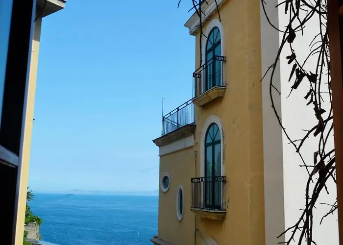 Al Mare Sorrento
